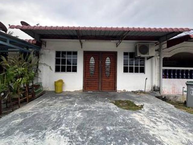 Rumah Teres Setingkat Taman Sri Redan Masjid Tanah Melaka