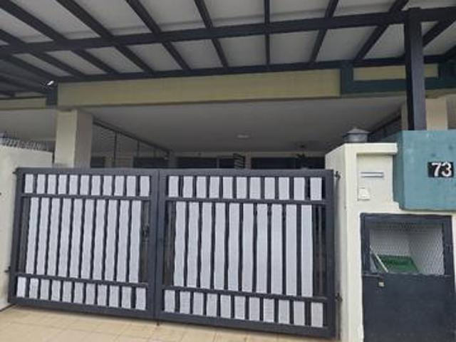 Rumah teres setingkat untuk dijual