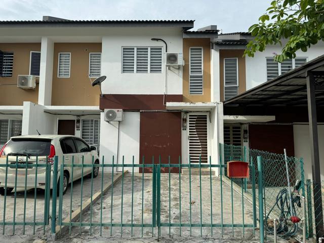 rumah townhouse untuk dijual