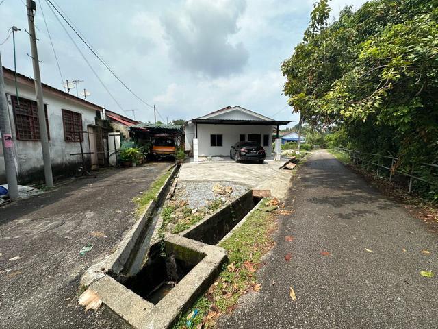 Rumah Untuk Dijual Jalan Anggerik