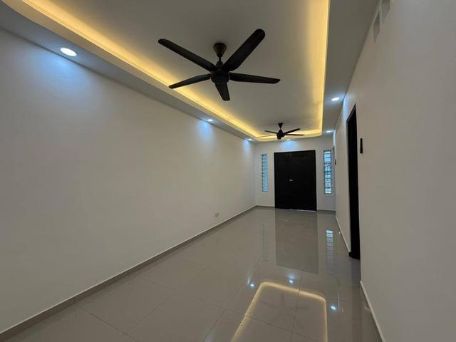 Rumah untuk Dijual Jalan Hamzah Alang Kapar Facing Open Renovated