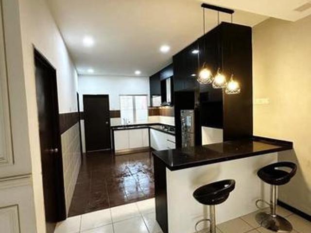 Rumah Untuk Dijual Salak Tinggi Taman Indah KLIA 2 Tingkat Harga Murah