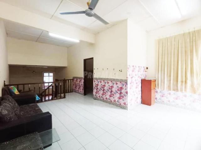 RUMAH UNTUK DISEWAWTL SINGLE STOREY TAMAN BUKIT KELISA SEREMBAN