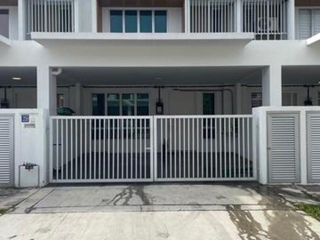 RUMAH UNTUK DISEWA Double Storey Bandar Sri Sendayan Seremban