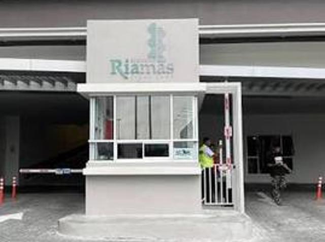 rumah untuk disewaresidensi riamas