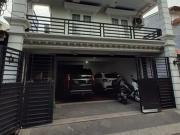 Rumah Usaha di Kebun Jeruk dekat Mal, Tol, Kampus, RS