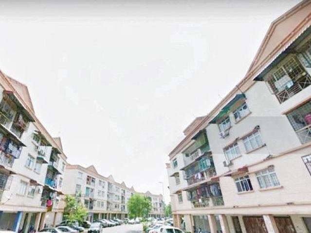 Rumah Alpha Arena Putra Perdana Puchong Tingkat 2