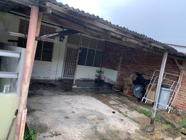 Rumah Awam ayer molek