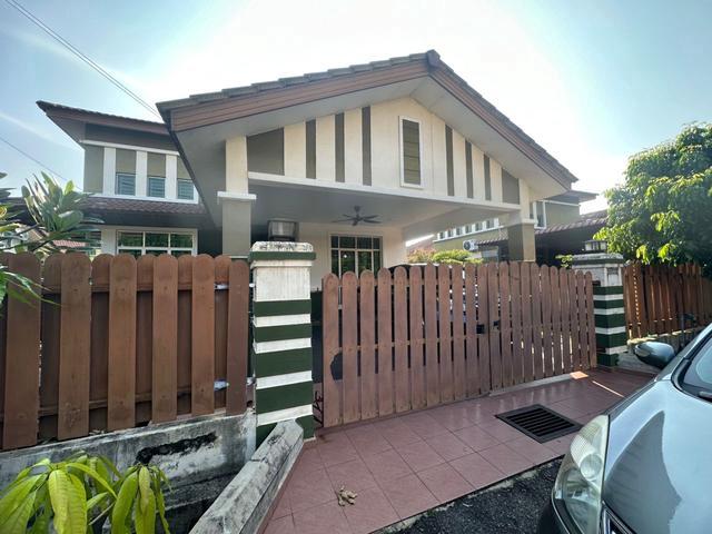 Rumah Banglo 1 Tingkat Krubong
