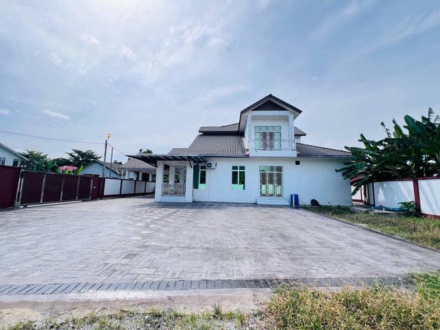 Rumah Banglo 5 Bilik Belakang Mcd Pasir Pekan