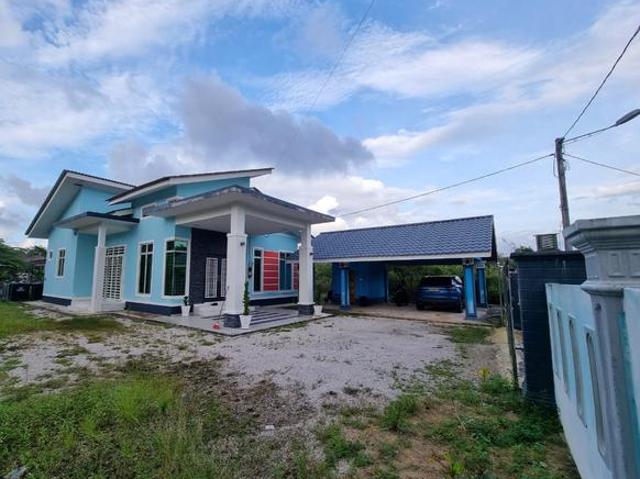 Rumah Banglo di Bukit Gading TANAH MERAH untuk dijual FULLY FURNISHED