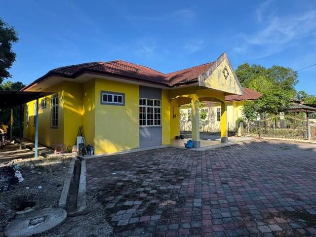 Rumah Banglo Eksklusif Furnished 4 Bilik Untuk Disewa