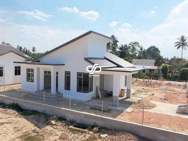 Rumah Banglo Moden di Kok Lanas untuk Dijual