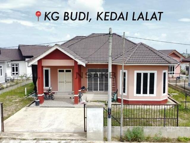 RUMAH BANGLO SETINGKAT DI KG BUDI KEDAI LALAT KOTA BHARu