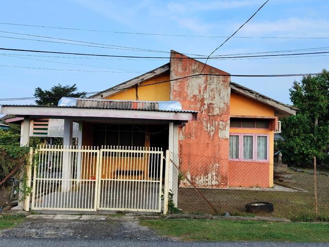 Rumah Banglo setingkat