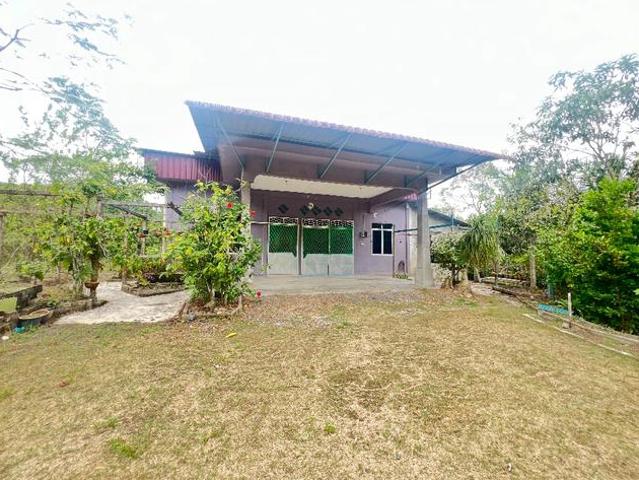 Rumah Banglo sekali Tanah Kebun Buah Buahan di Kg Serdang Dungun