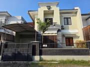 Rumah Bagus Kosong di Komplek Bavarian Village Surabaya