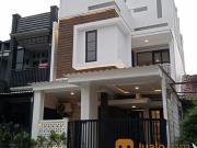Rumah Baru Murah 3 Lantai dekat Pusat Kota Bekasi