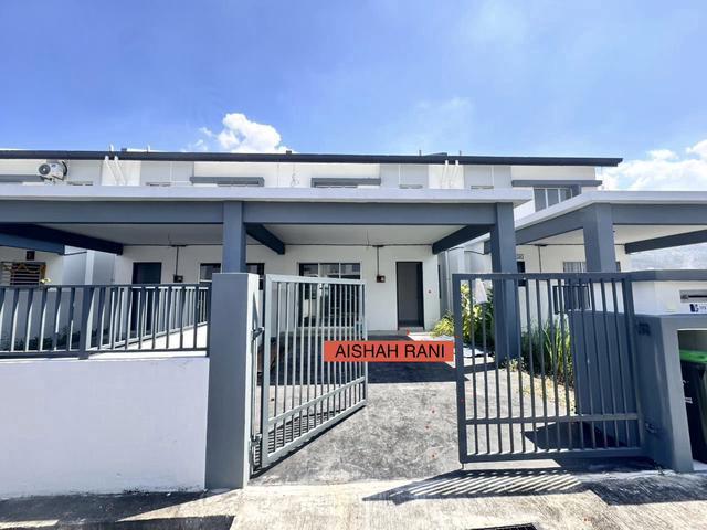 RUMAH BARU BELUM DIDUDUKI Kawasan Gated GuardedBoleh full loan