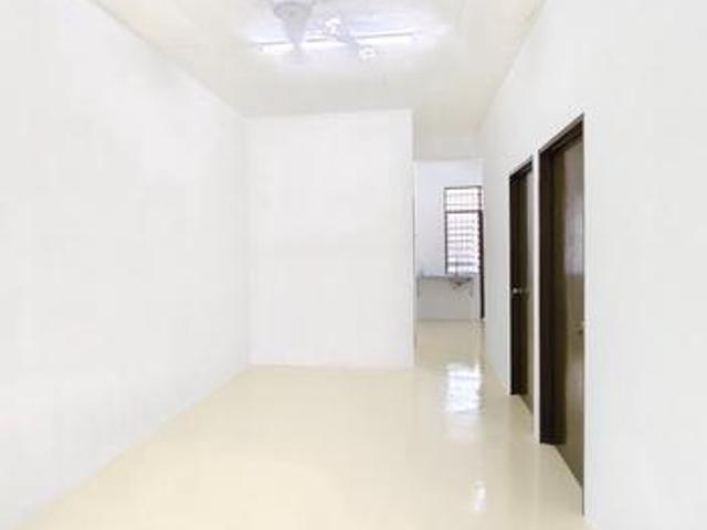 Rumah Baru Cat Di Taman Mutiara Full Loan