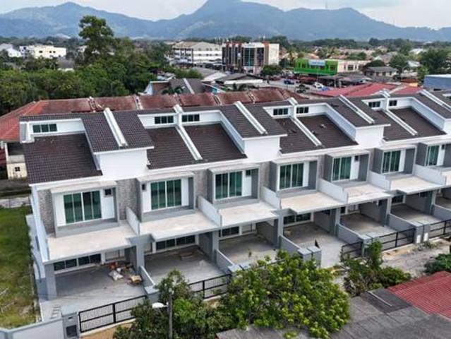 Rumah Baru di Bandar Dungun Teres 2 Tingkat Saiz Besar