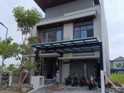 Rumah baru gress 3Lantai CItraland Cluster WOODLAND