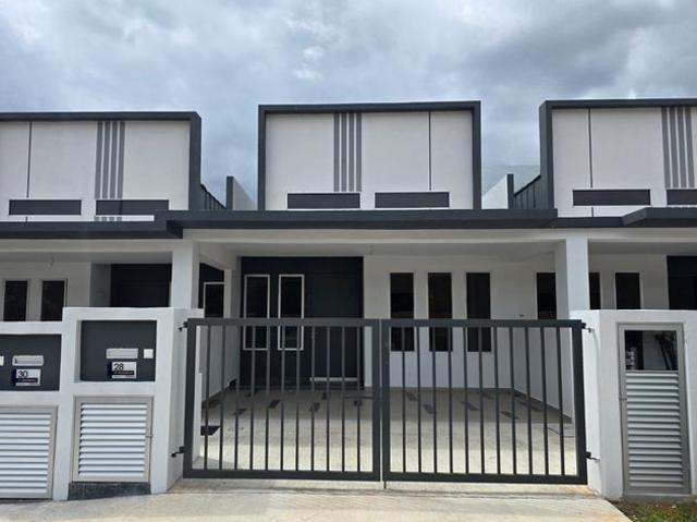 Rumah Baru Teres Setingkat dekat Putrajaya Freehold Percuma MOT