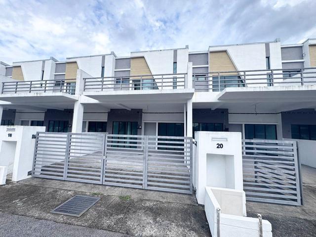 RUMAH BARU Teres 2 Tingkat Perumahan Jaya Gading Kuantan