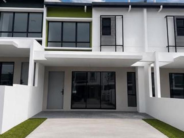 Rumah BARU UKM Kabinet Dapur 4 Aircon 4 Water Heater