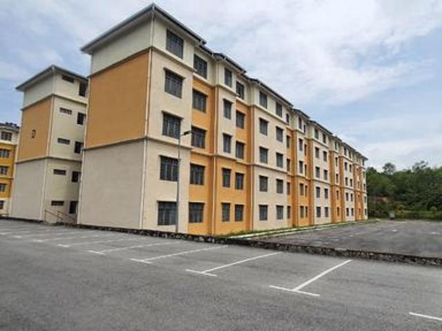 Rumah BARU untuk Dijual Tingkat 3 FREEHOLD