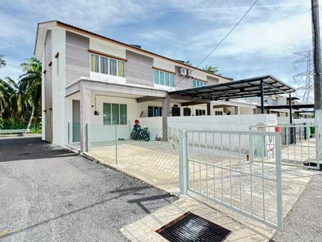 Rumah End Lot EXTRA TANAH Taman Kelisa Ria