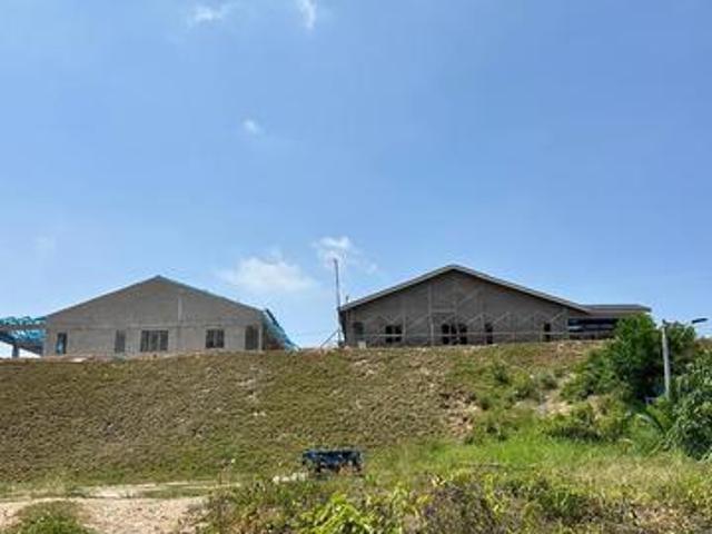Rumah Baru 2 Tingkat Teres di Lukut 20x73 Indah Jaya Lukut Idaman
