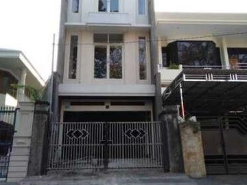 Rumah Bentuk Ruko Rukan 4 Lantai Darmo Satelit Surabaya Barat