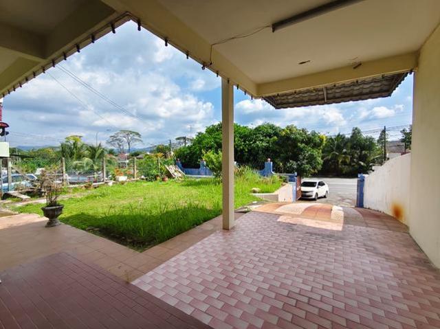Rumah Berkembar 2 tgkt Semi D Semi detached Taman Paroi Jaya Seremban