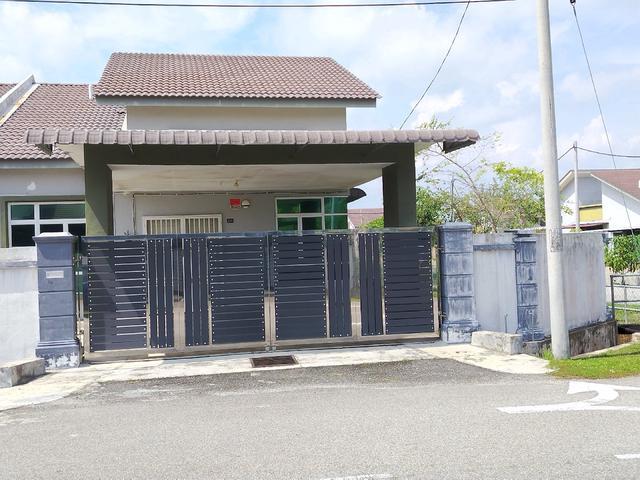 Rumah Berkembar Corner Lot Juasseh K Pilah