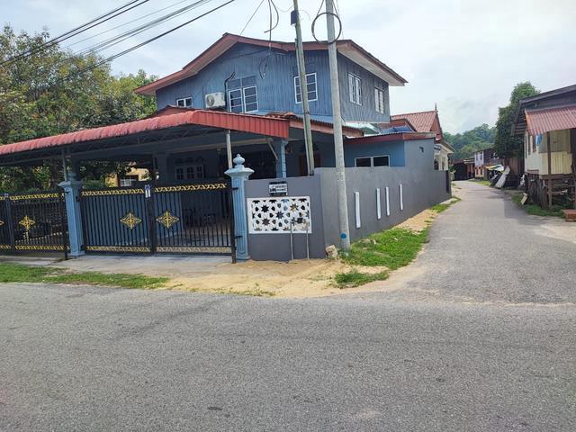 Rumah Berkembar dan Tanah di Tepi Jalan Siakap Losong Hj M Shafie KT
