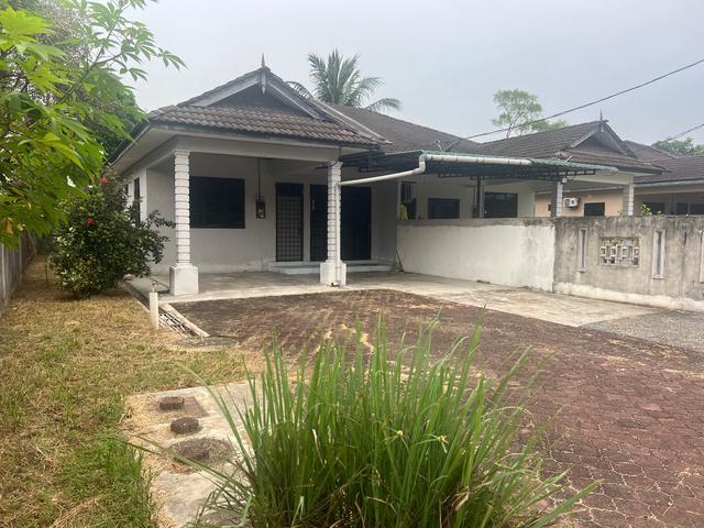 Rumah Berkembar di Kg Nyior Paka Dungun