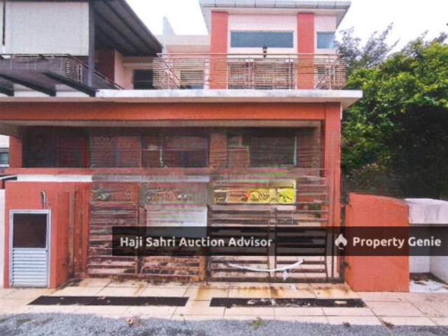 RUMAH BERKEMBAR DUA TINGKAT Double Storey Semi Detached House yang beralamat pos di No.7, JALAN TH 3/1, TIARA HEIGHTS, 43900, Sepang, Selangor