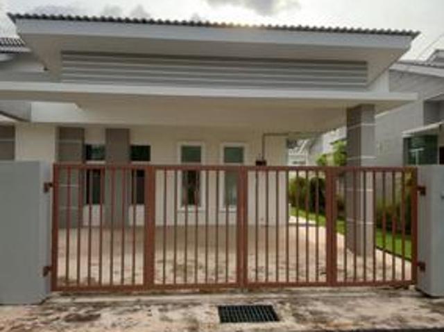 Rumah Berkembar Setingkat Plot 5 di Guar Chempedak