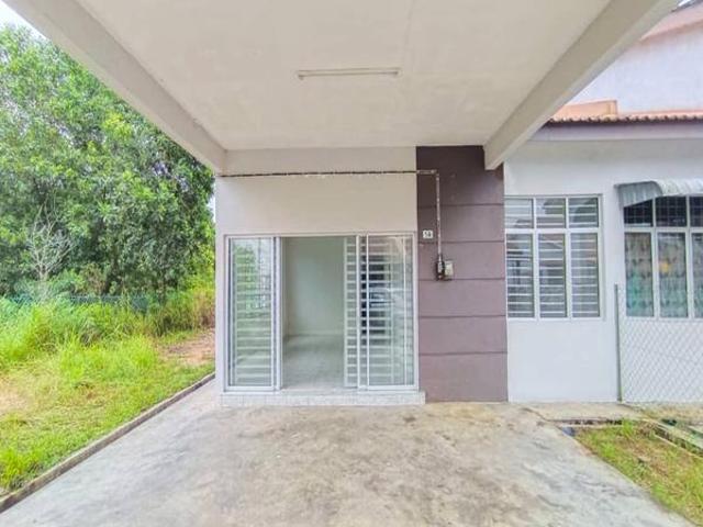 Rumah Berkembar Seri Mahkota Makmur Bt12