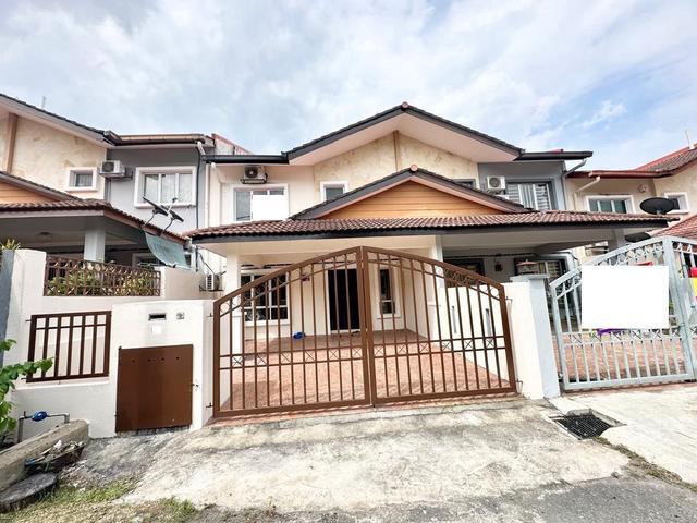 RUMAH BESAR ADA GUARDTaman Pinggiran Permata Batu Caves