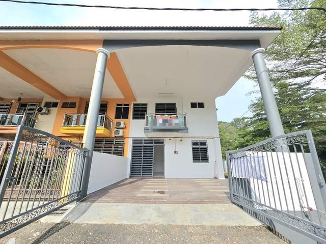 Rumah Besar Corner Teres 2 Tingkat Taman Kerayong Aman Mentakab