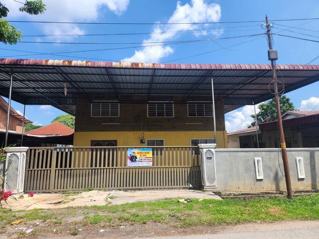 Rumah Besar Harga Bajet Banglo Tepi