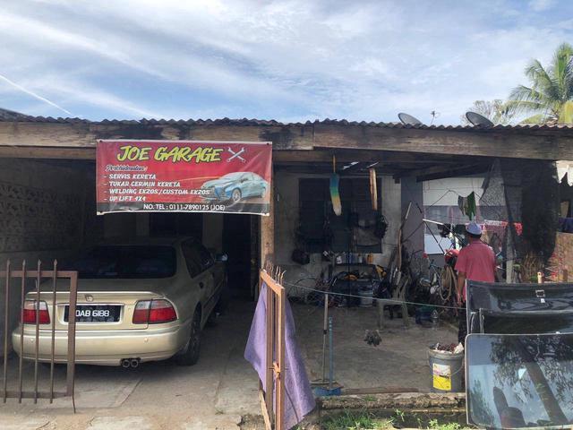 RUMAH BUSUKDekat Bandar Tanah Merah 1 Tingkat Teres Taman Bunga