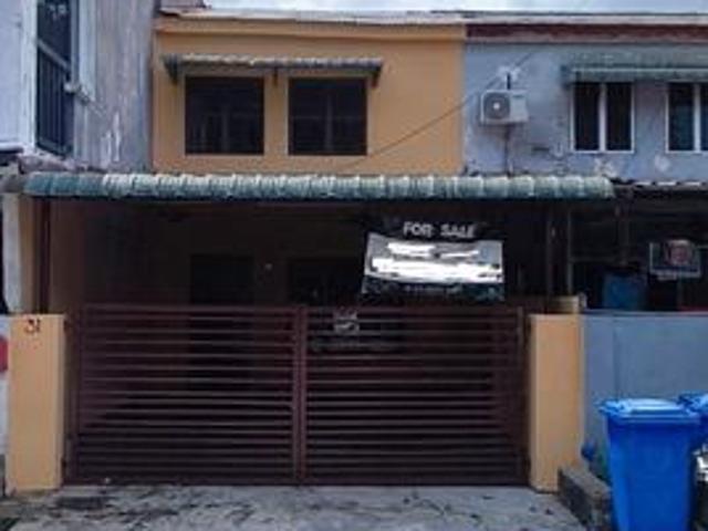 RUMAH CANTIK 2 Tingkat Rumah Cluster Low Cost Seksyen 18 Shah Alam