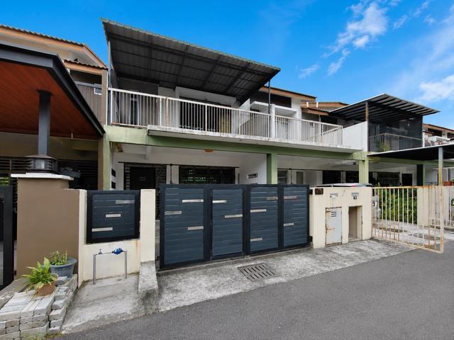 TERMURAH RUMAH CANTIK 2 Storey House Taman Intan Baiduri Sepang