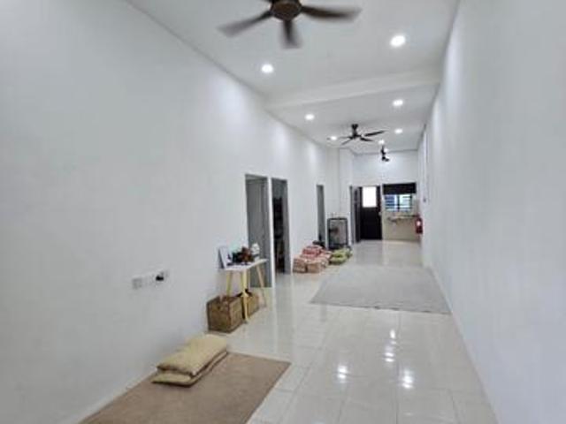 Rumah cantik Below MV Bandar Permata Lunas