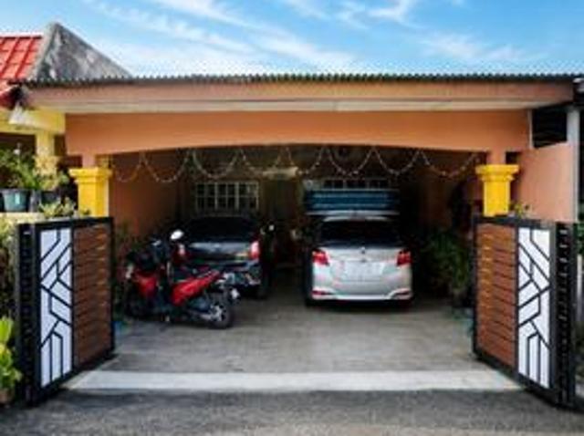Rumah Cantik Di Taman Desarhu Seremban