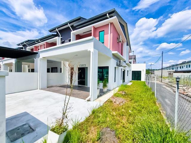 RUMAH CANTIK END LOT Double Storey Taman Semarang Intan Dengkil