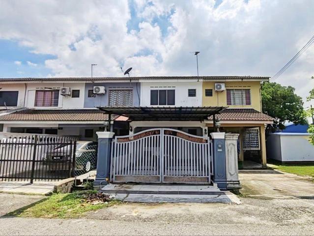 Rumah Cantik Jalan Berlian Taman Cahaya Masai Pasir Gudang